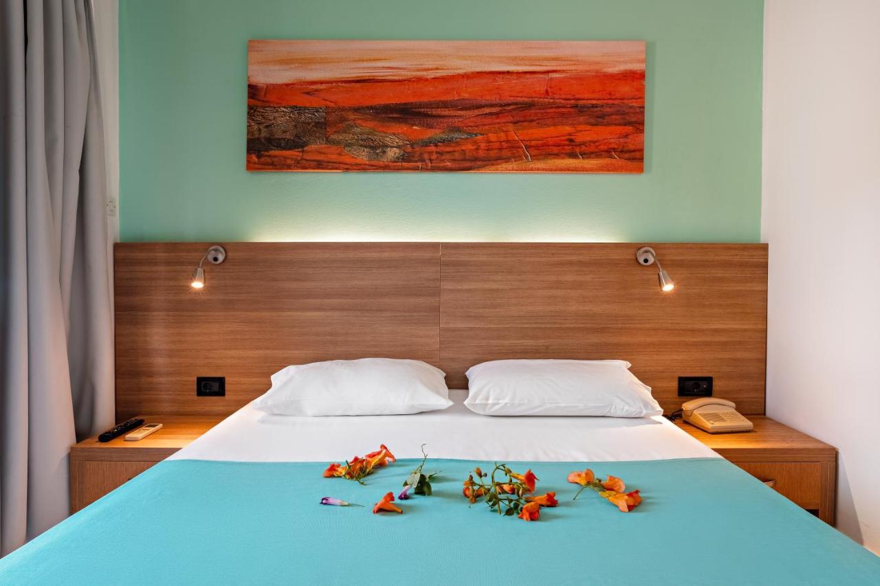 Hotel Pavlou Poros Town Екстер'єр фото