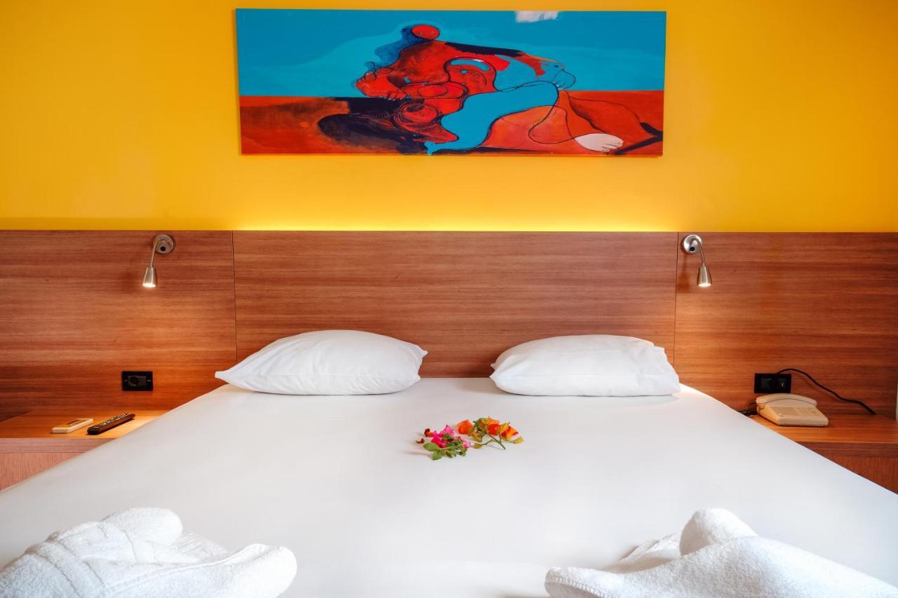 Hotel Pavlou Poros Town Екстер'єр фото