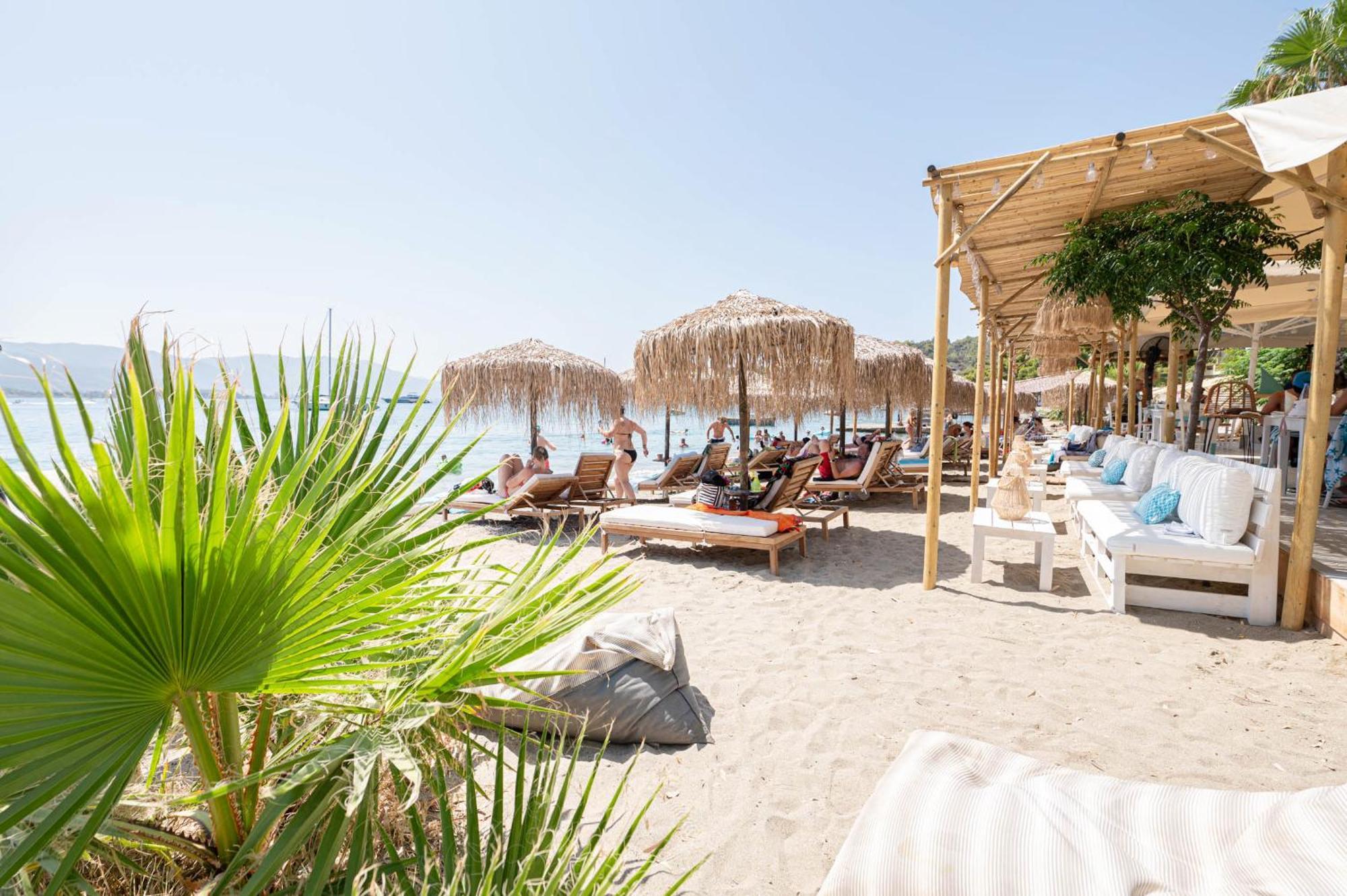 Hotel Pavlou Poros Town Екстер'єр фото