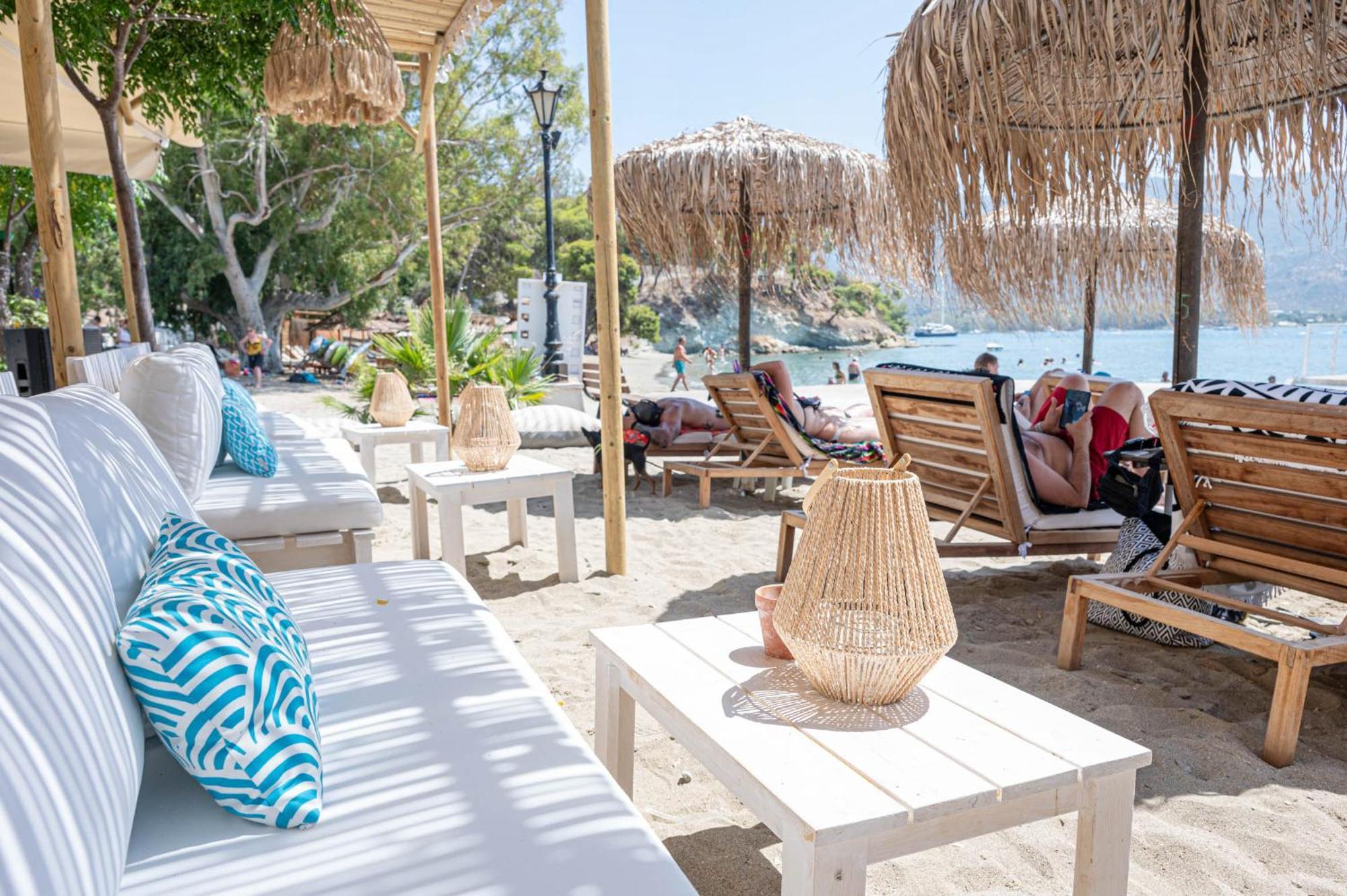 Hotel Pavlou Poros Town Екстер'єр фото